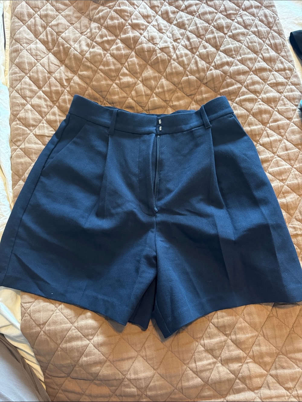 Abercrombie & Fitch Navy High-Waist Tailored Women’s Shorts